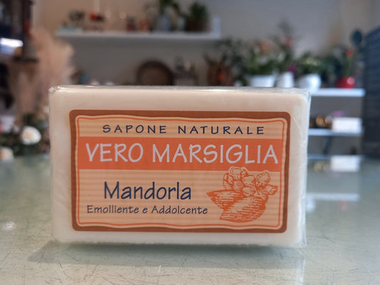 SAPONE DI MARSIGLIA ALLA MANDORLA NESTI DANTE